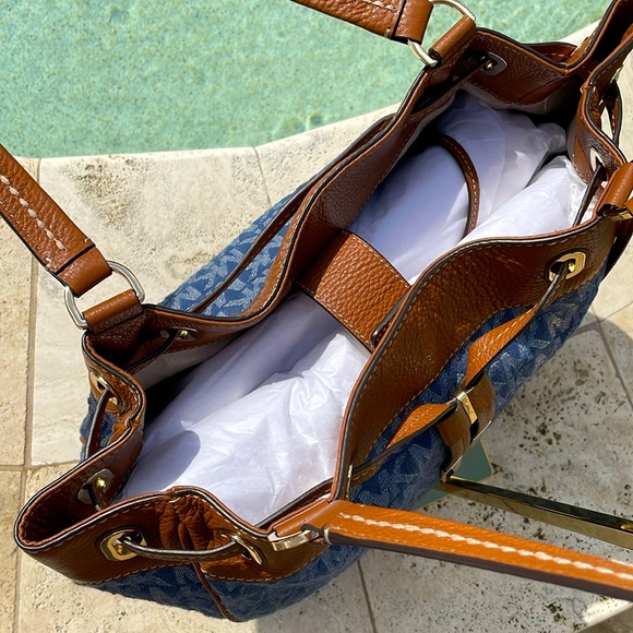 Michael Kors Marina Tote LG Drawstring Tote w/Gold Tone HW - 30S6GMAT3V Denim - Picture 10 of 17